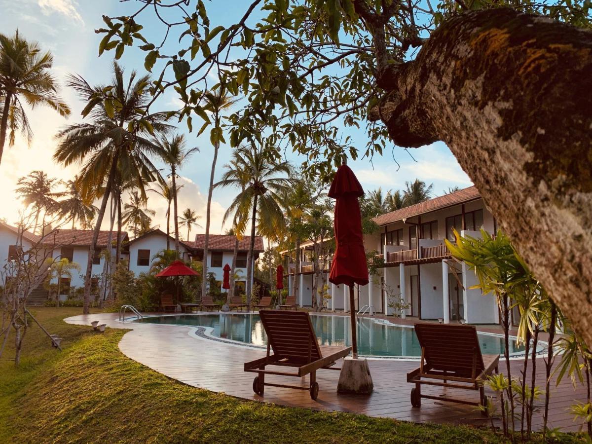 Palm Garden Ayurveda Resort 아항가마 외부 사진