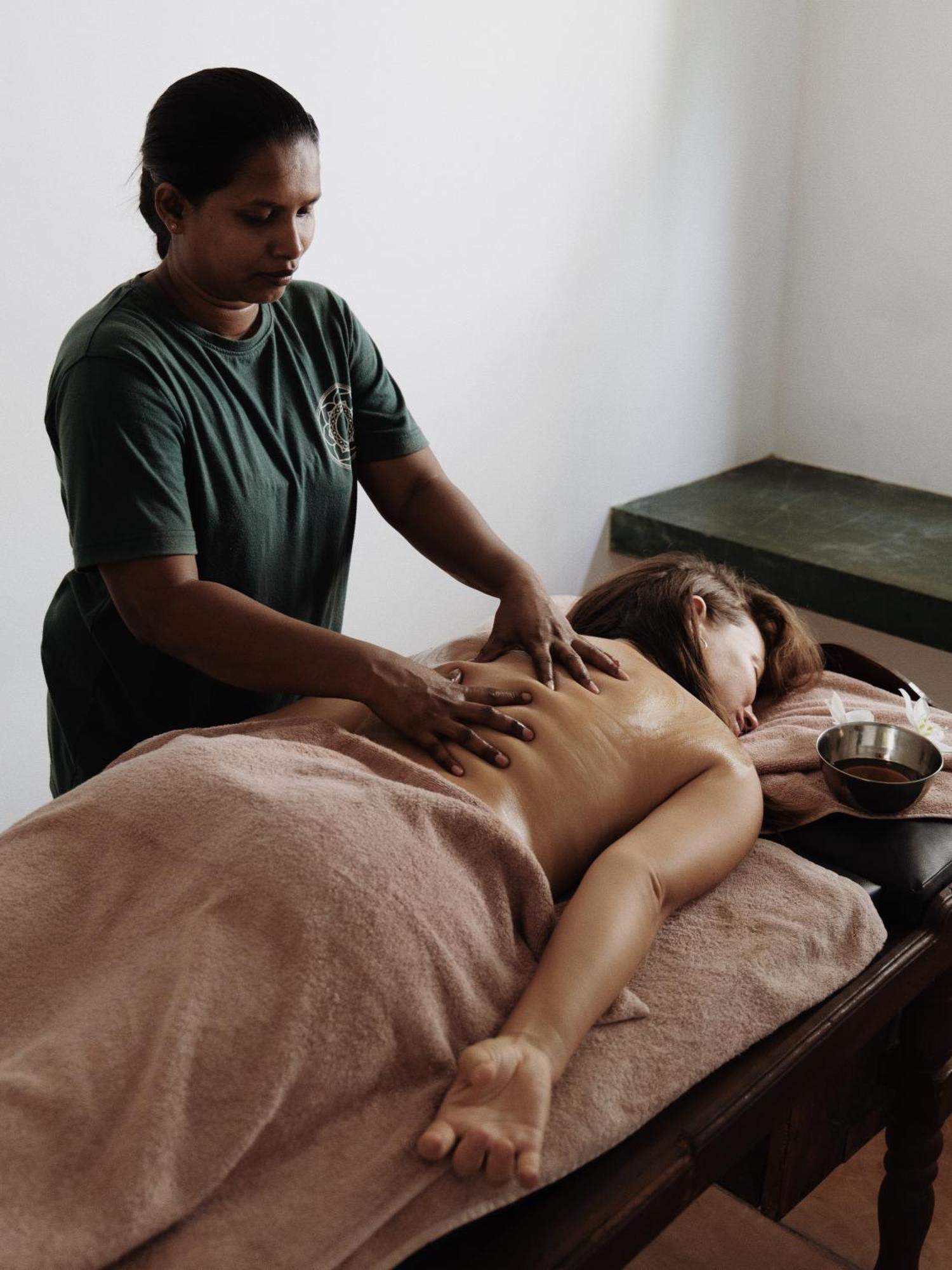 Palm Garden Ayurveda Resort 아항가마 외부 사진